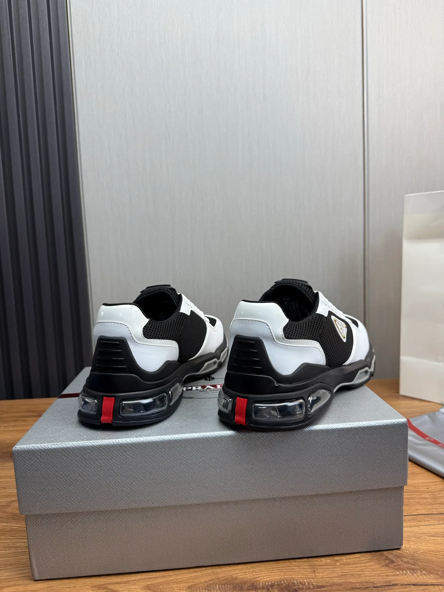 Men's shoes 💰660💰 [PRADA] Men's shoes are popular in the counter, high-quality shipments ✔️Official website synchronization, original imported cowhide with comfortable mesh + cowhide lining, 1⃣️:1⃣️reproduction, original factory air-cushioned original sole, 38-45